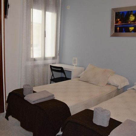 Hostal Rofer Madrid Exterior foto