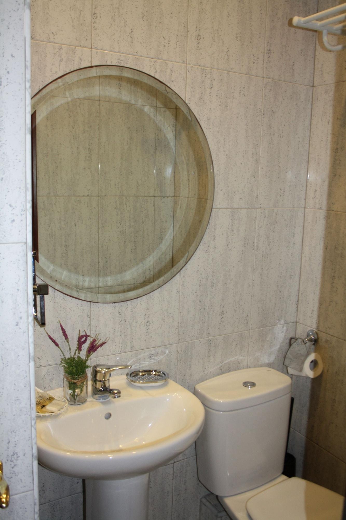 Hostal Rofer Madrid Exterior foto