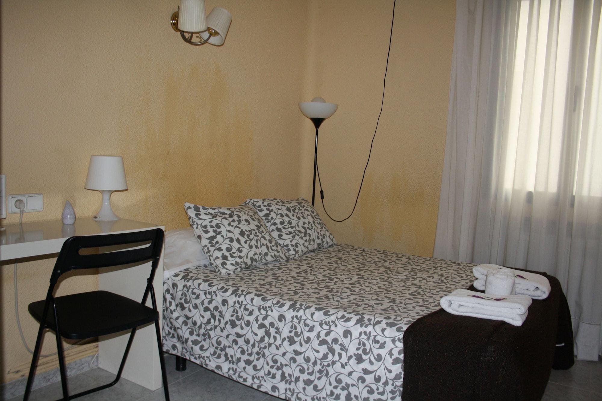 Hostal Rofer Madrid Exterior foto