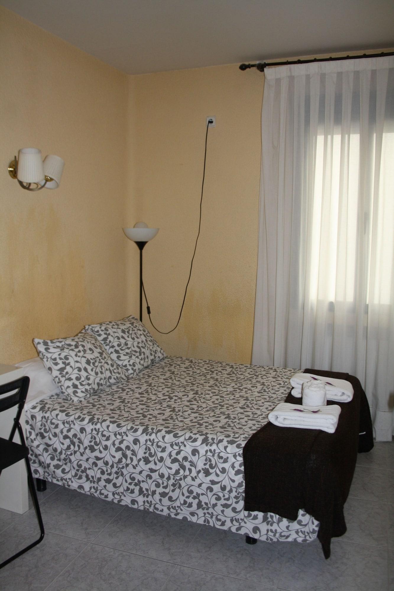 Hostal Rofer Madrid Exterior foto