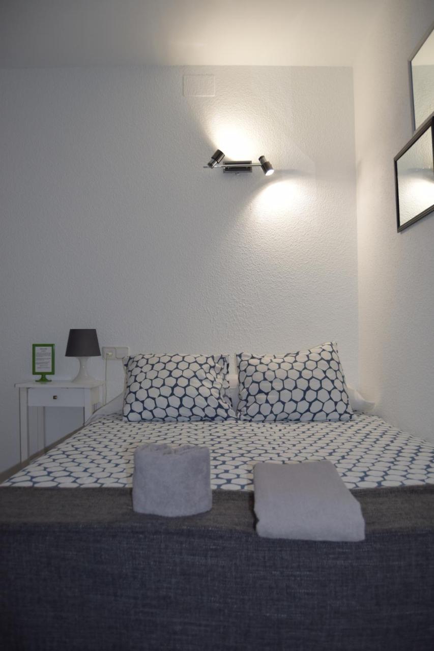 Hostal Rofer Madrid Exterior foto