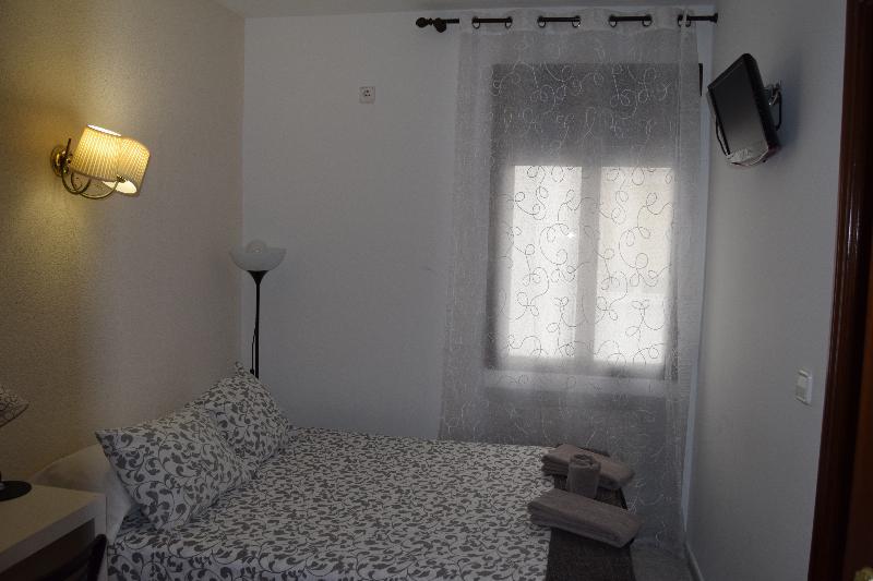 Hostal Rofer Madrid Exterior foto