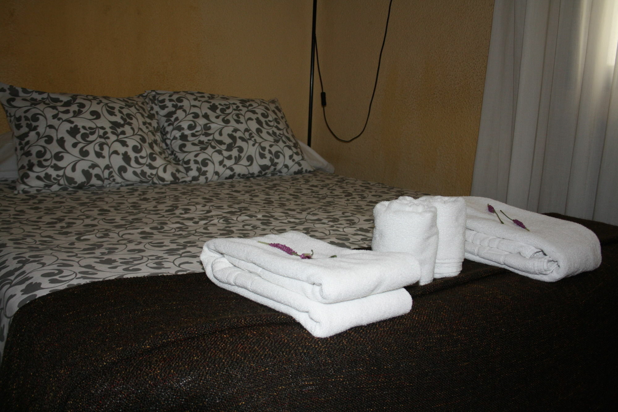 Hostal Rofer Madrid Exterior foto