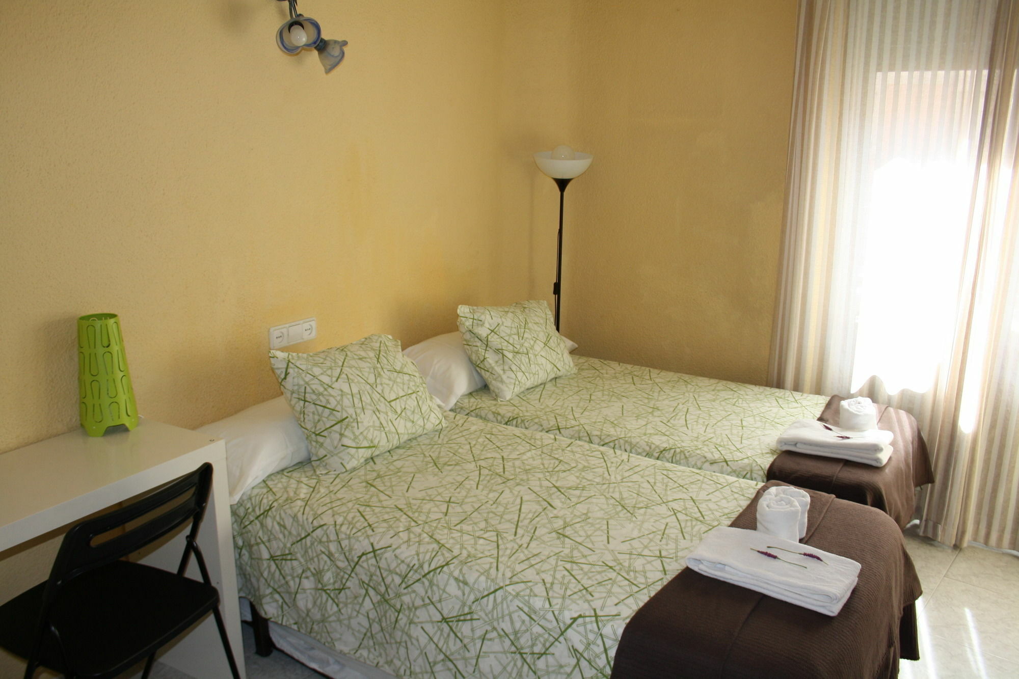 Hostal Rofer Madrid Exterior foto