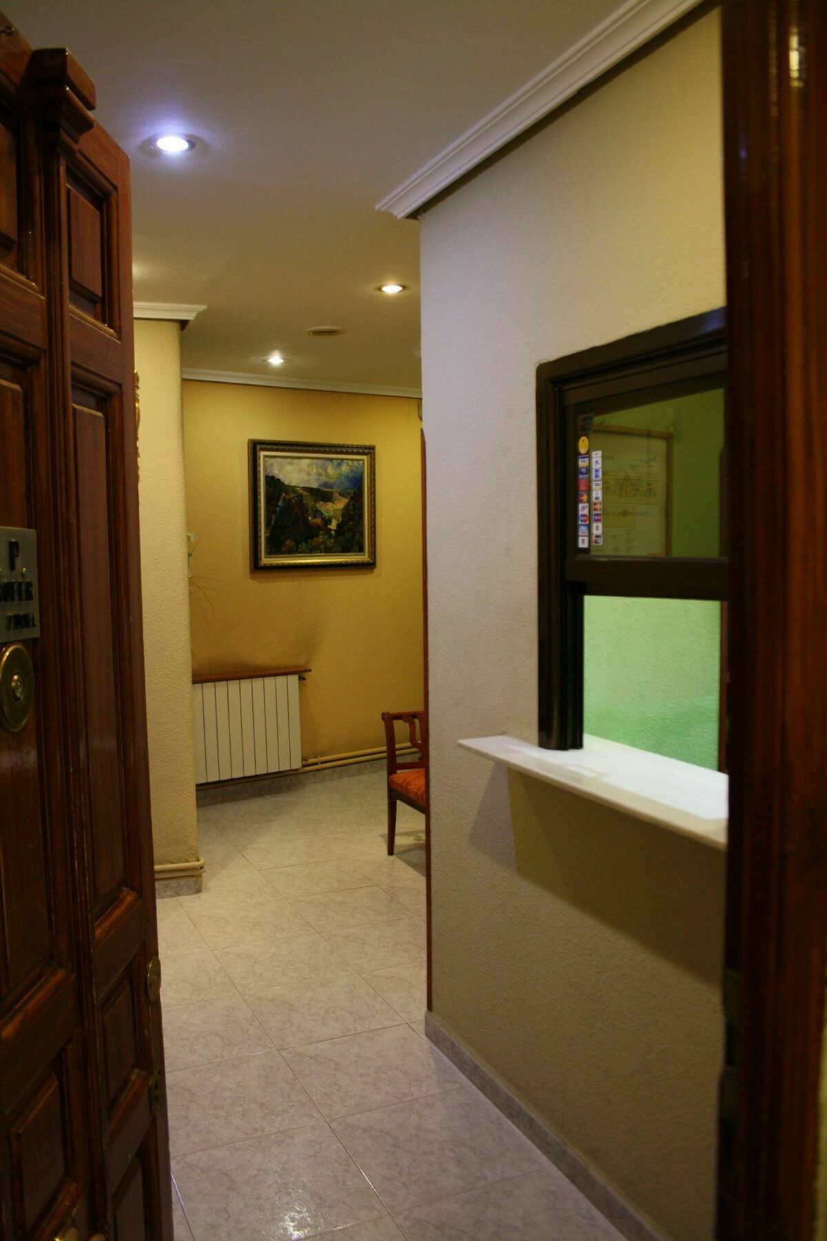 Hostal Rofer Madrid Exterior foto